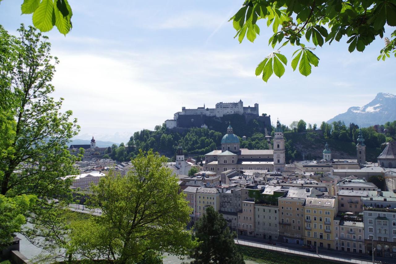 Sishaus - View At Mozarts Vandrehjem Salzburg Eksteriør billede